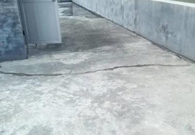 句容楼顶漏水维修公司分享下如何解决卫生间隐蔽部位漏水的问题?